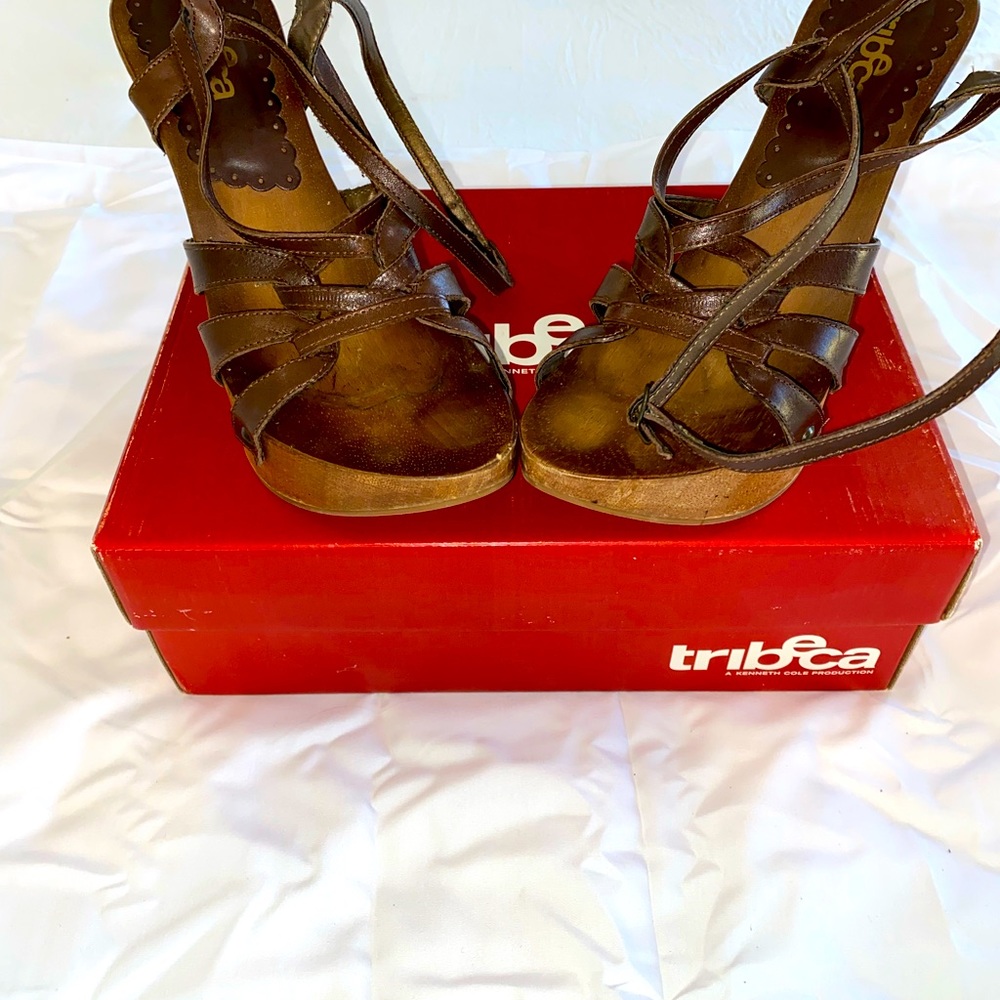 Tribeeca by Kenneth Cole Production Brown Wedges. Size 8